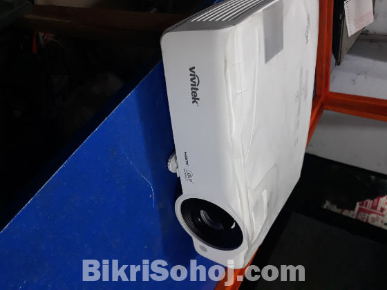 Vivitek 4000lumens